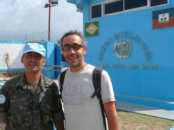 Visita à base brasileira em Port-au-Prince, no Haiti